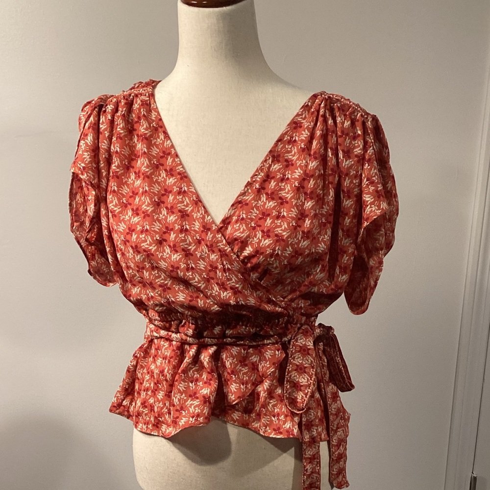 Pretty print wrap tie blouse NWT large orange